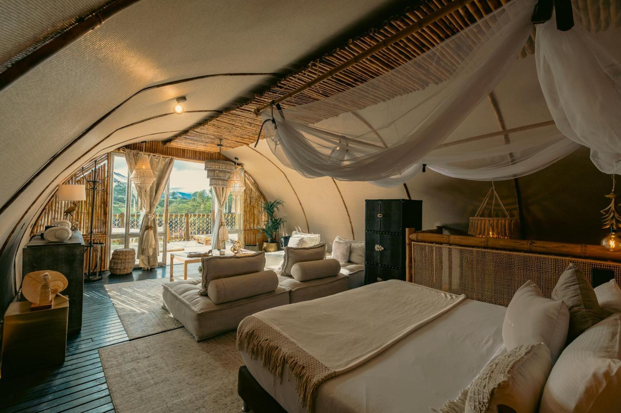 Atma Eco Village Hotel *
