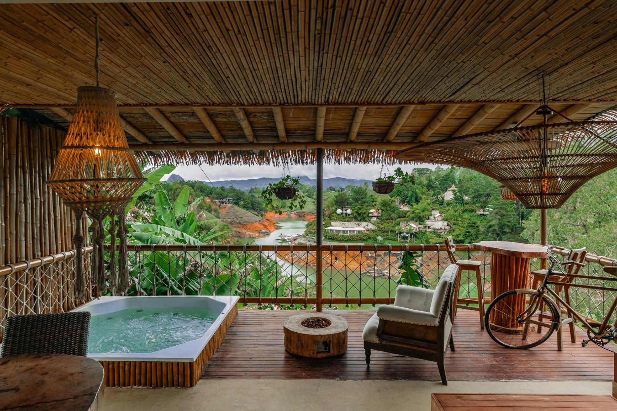 Hotel Atma Eco Village Guatapé